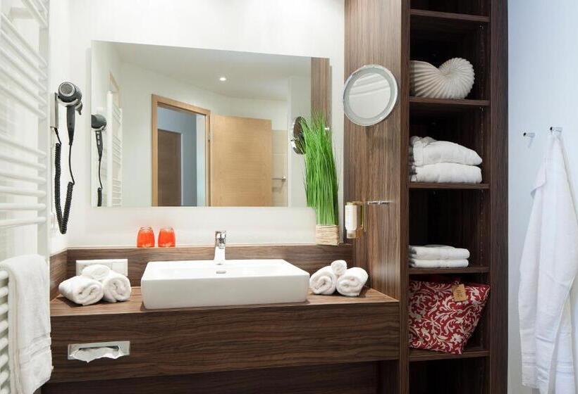 带阳台的豪华间, Rössle