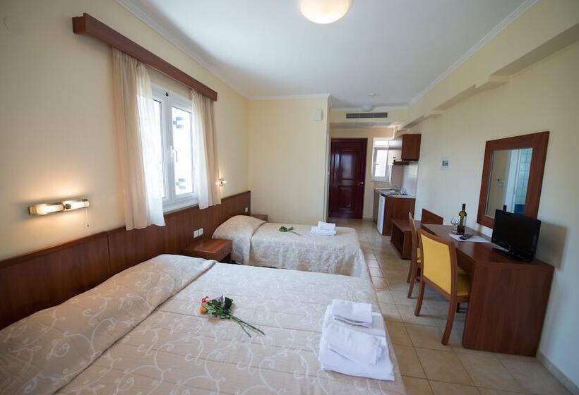 דירת חדר, Summertime Inn