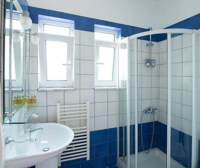 דירת חדר דלוקס, Summertime Inn