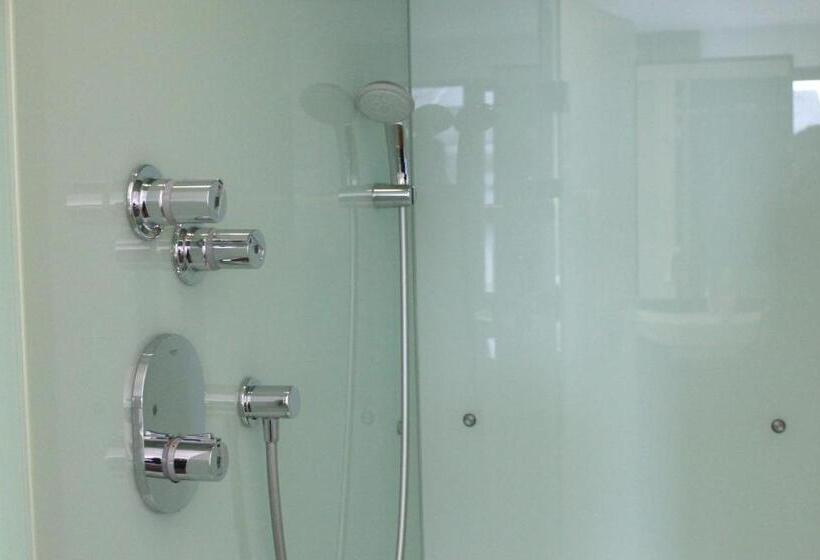 스탠다드 룸, Victoria