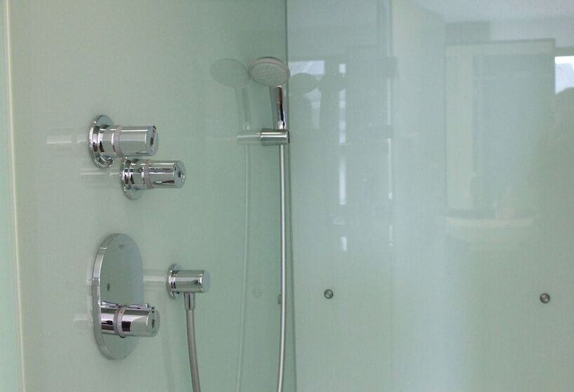 스탠다드 룸, Victoria