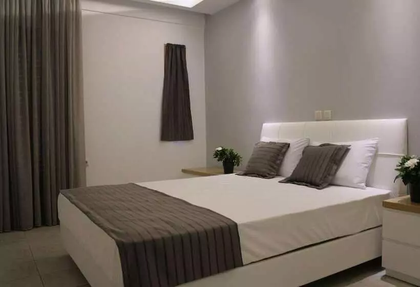 Chambre Standard, Zeus