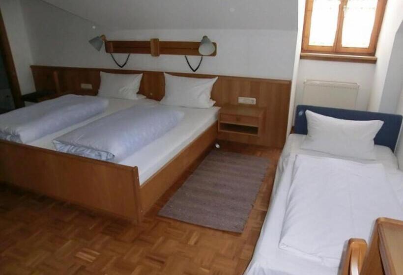 스탠다드 트리플 룸, Restaurant Kreuzhuber