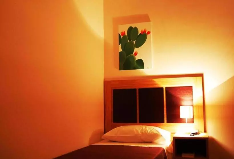 スタンダードシングルルーム, Terre Iblee Resort