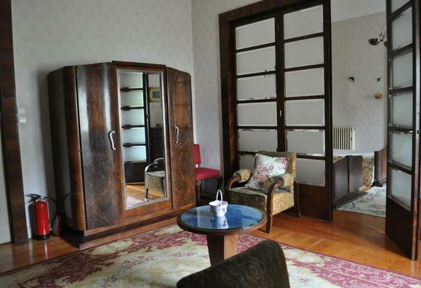 سوییت, Casa Da Espinhosa