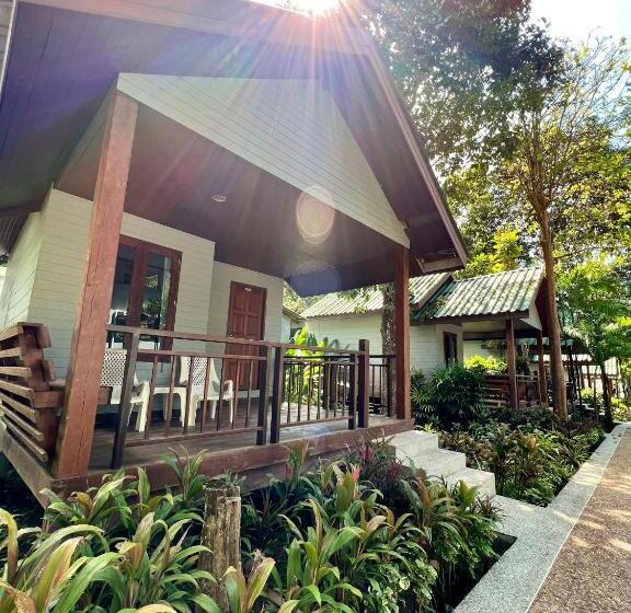 بنجلو سوبيريور, Dream Valley Resort, Tonsai Beach