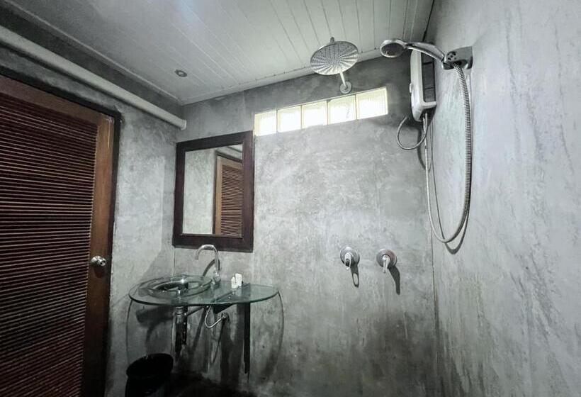 标准平房, Dream Valley Resort, Tonsai Beach