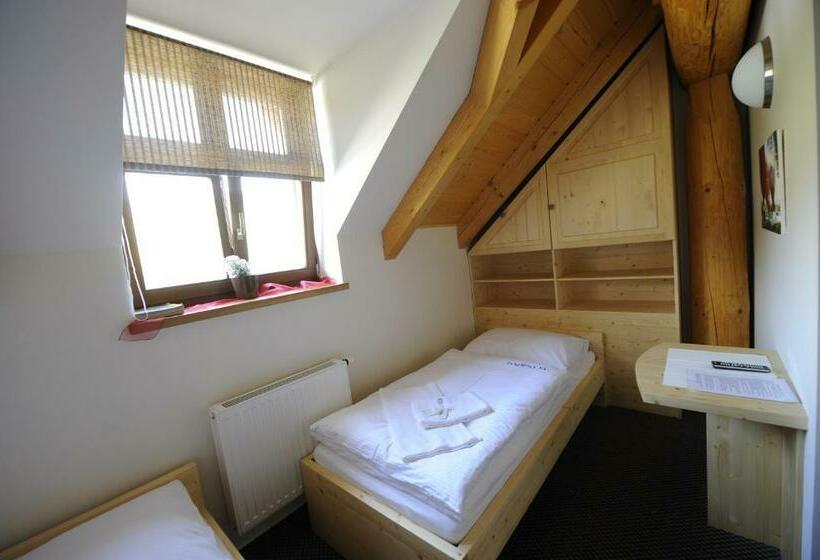 스탠다드 룸, Baloncentrum Břestek