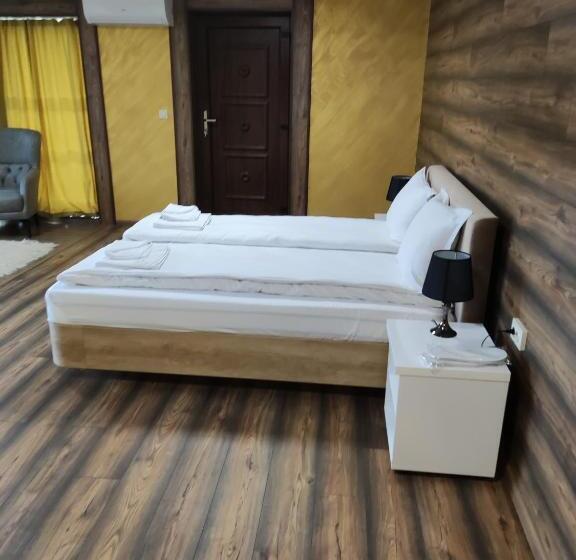 חדק דלוקס עם ג'קוזי, Leshtenski Rai Guest House