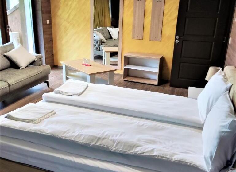 Номер Deluxe с Гидромассажем, Leshtenski Rai Guest House