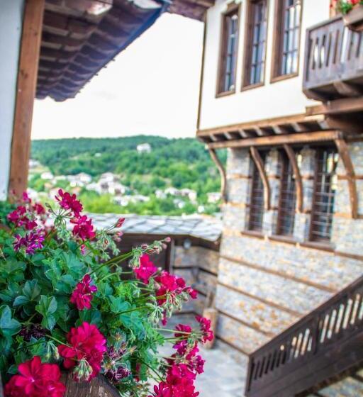 Дом 1 Спальня, Leshtenski Rai Guest House
