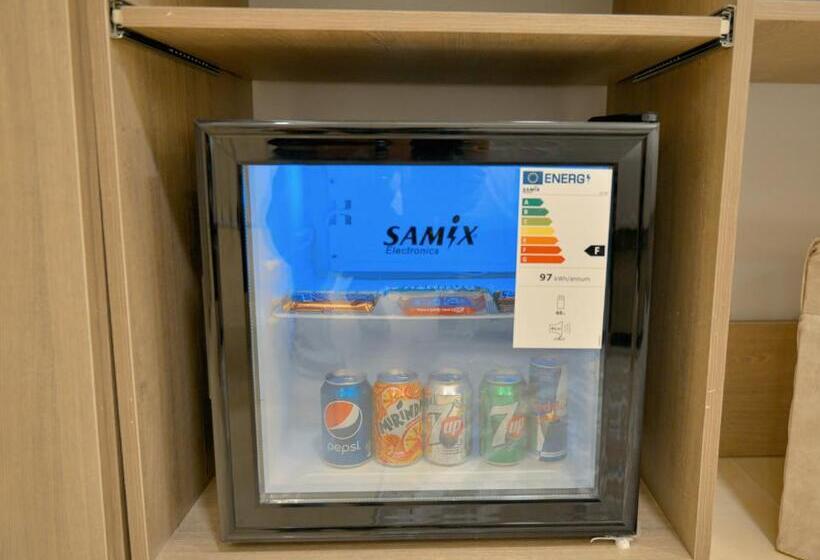 اتاق استاندارد سه نفره, Beit Alshabaan Inn