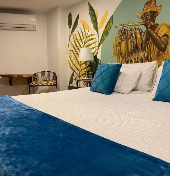 סוויטת ג'וניור עם מרפסת, Candilejo Hotel Boutique