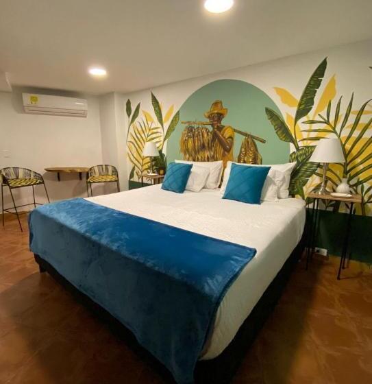 سوییت جونیور با بالکن, Candilejo Hotel Boutique