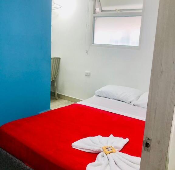 豪华房间, Café Color