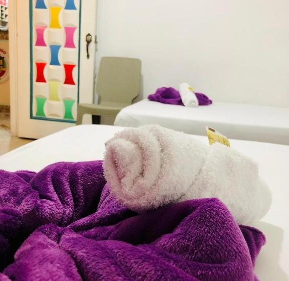 标准间, Café Color