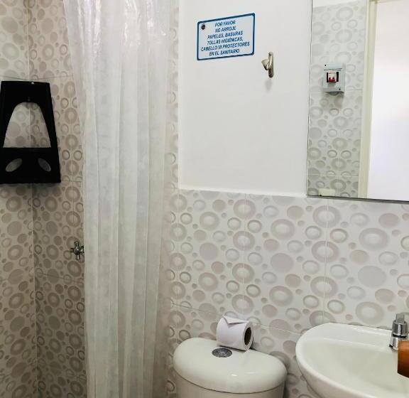 经济房, Café Color