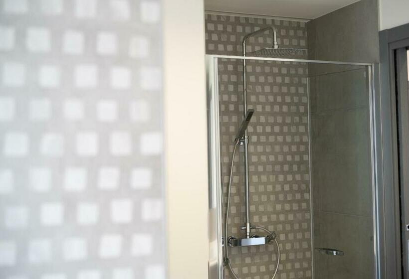 家庭小型套房, Fronte Etna