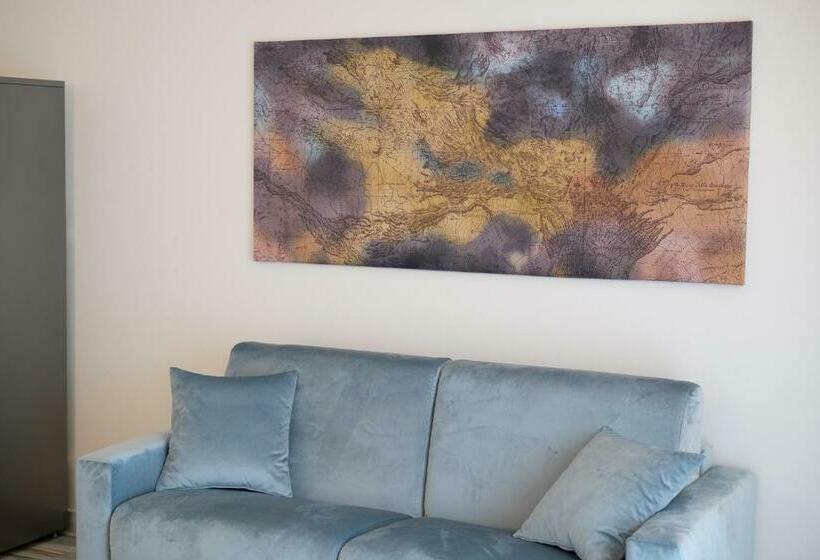 家庭小型套房, Fronte Etna