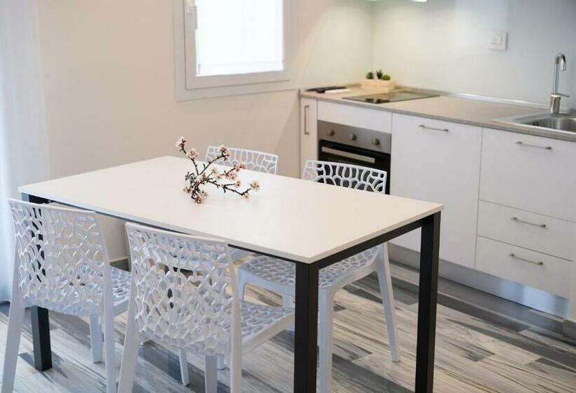 家庭小型套房, Fronte Etna