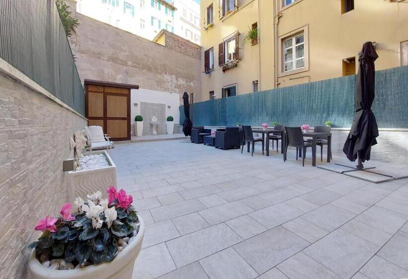 اتاق لوکس, Roman Holiday Colosseo