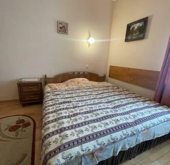 اتاق خانوادگی, роксолана