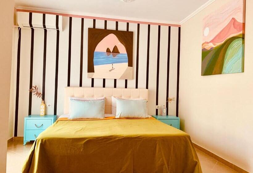 Quarto Estandar com Sacada, Family Tree   Quiet Area  Self Check In