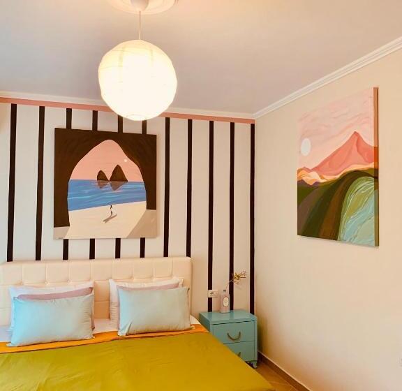 Quarto Estandar com Sacada, Family Tree   Quiet Area  Self Check In