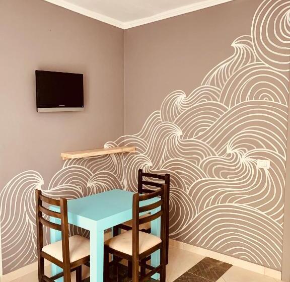 Escritório Deluxe, Family Tree   Quiet Area  Self Check In