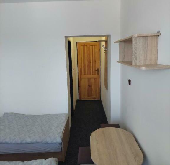 חדר סטנדרט לשלושה, Ubytování U Janičky