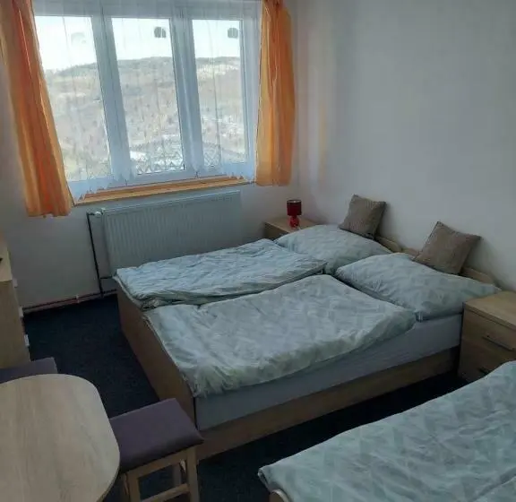 Standard Kolmen Hengen Huone, Ubytování U Janičky