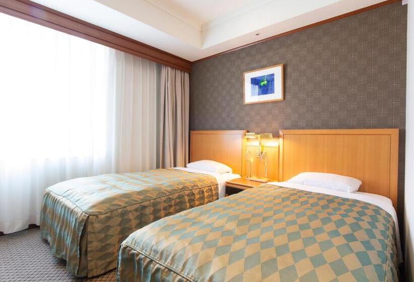 이코노미 룸, ホテルルポール麹町