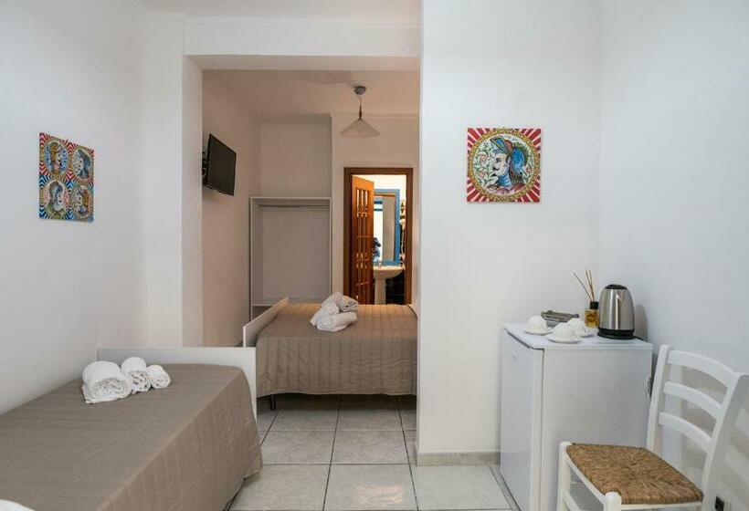 Quarto Triplo Estandar, Ada Hotel & Apartments