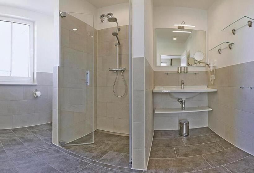 Апартаменты 1 Спальня с Террасой, Aparthotel Waterkant Suites Fewos Am Meer Mit Spa