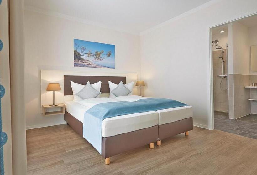 Апартаменты 1 Спальня с Террасой, Aparthotel Waterkant Suites Fewos Am Meer Mit Spa