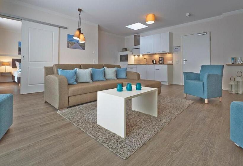 Апартаменты 1 Спальня с Террасой, Aparthotel Waterkant Suites Fewos Am Meer Mit Spa