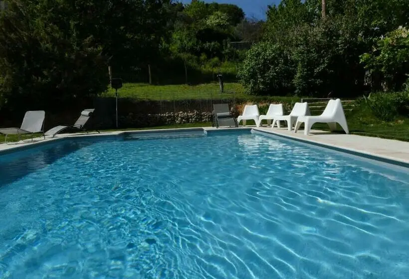 ２ベッドルームハウス, Gîte L Auguste Maison D Hôtes