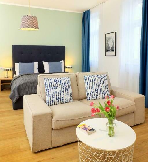 استودیو اجرایی, Jimmy S Apartments Dandelion