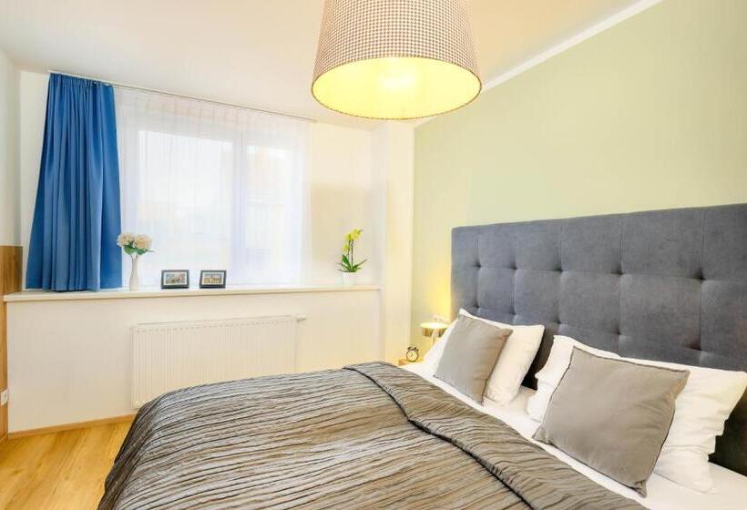 2 Bedroom Suite with Balcony, Jimmy S Apartments Dandelion