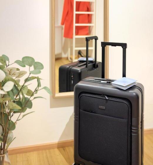 2 Bedroom Suite with Balcony, Jimmy S Apartments Dandelion