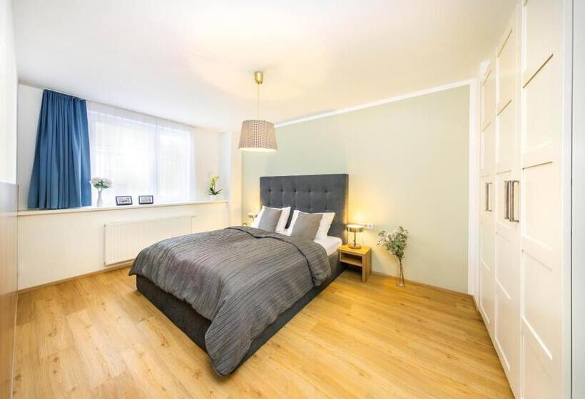 2 Bedroom Suite with Balcony, Jimmy S Apartments Dandelion