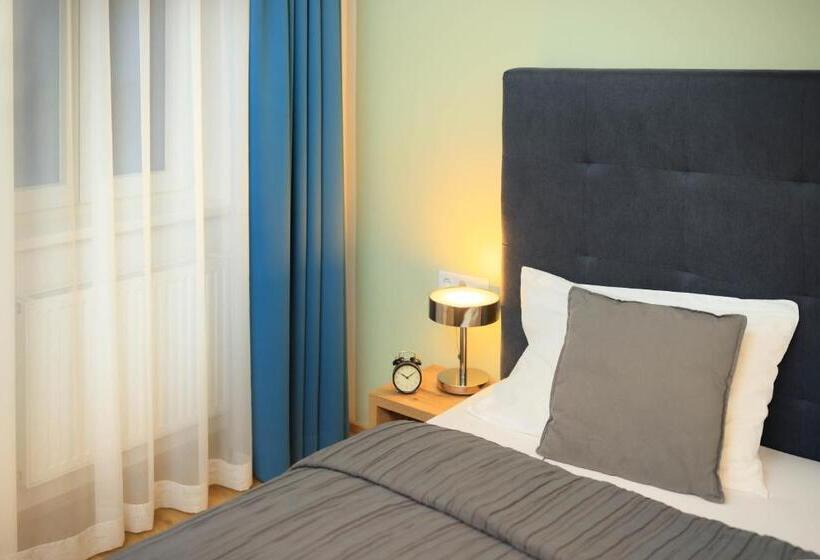 سوییت, Jimmy S Apartments Dandelion