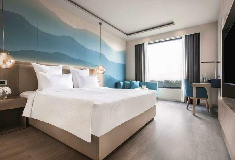 غرفة سوبيريور سرير كينج, Novotel Chandigarh Tribune Chowk