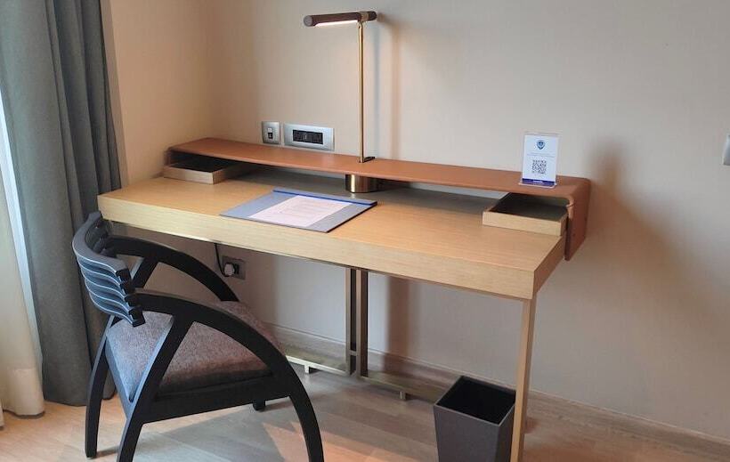 غرفة سوبيريور, Novotel Chandigarh Tribune Chowk