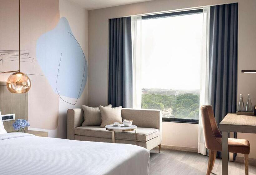 اتاق اجرایی با تخت بزرگ, Novotel Chandigarh Tribune Chowk