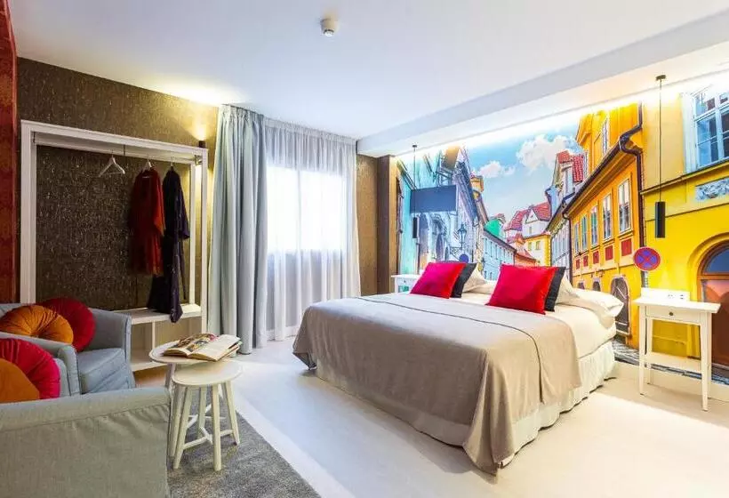 اتاق لوکس, Fly Rooms Madrid Airport