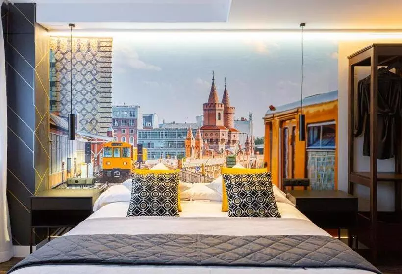 اتاق لوکس, Fly Rooms Madrid Airport