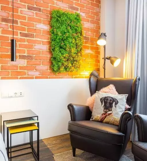 آپارتمان 3 خوابه, Fly Rooms Madrid Airport