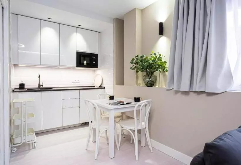 آپارتمان 2 خوابه, Fly Rooms Madrid Airport