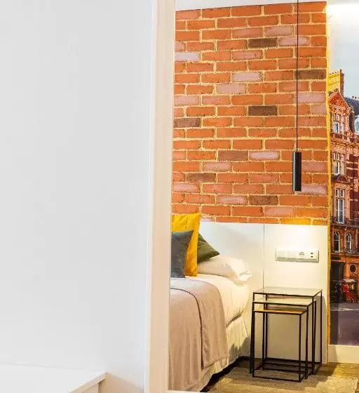 آپارتمان 3 خوابه, Fly Rooms Madrid Airport